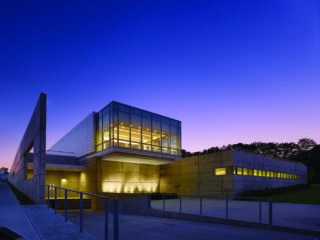 HBO Communication Center, Hauppauge, NY; Photo by Halkin Architectural Photography LLC