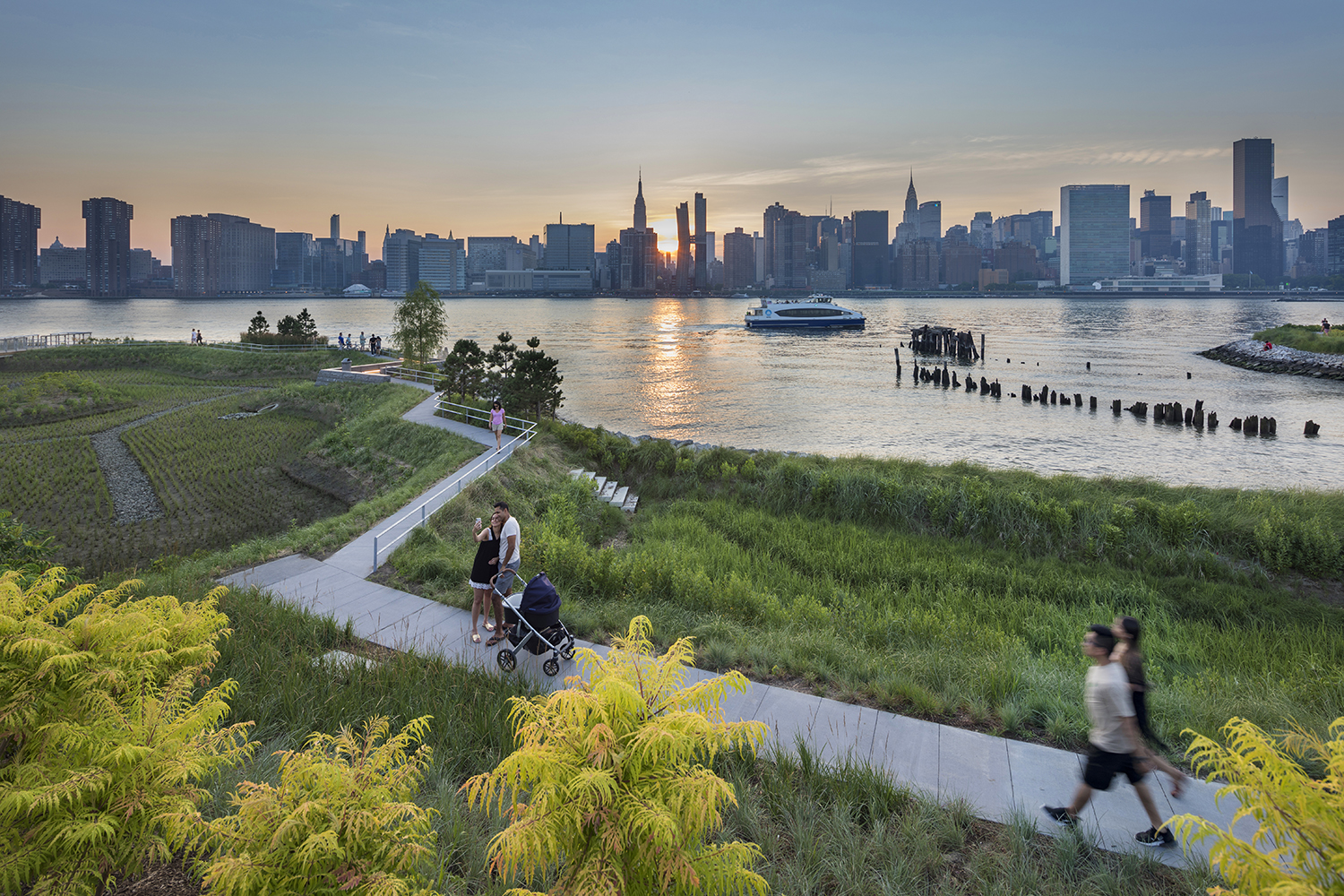 Hunters Point Park South, Phase 2, Location: Brooklyn NY, Architect: Weiss/Manfredi Architects