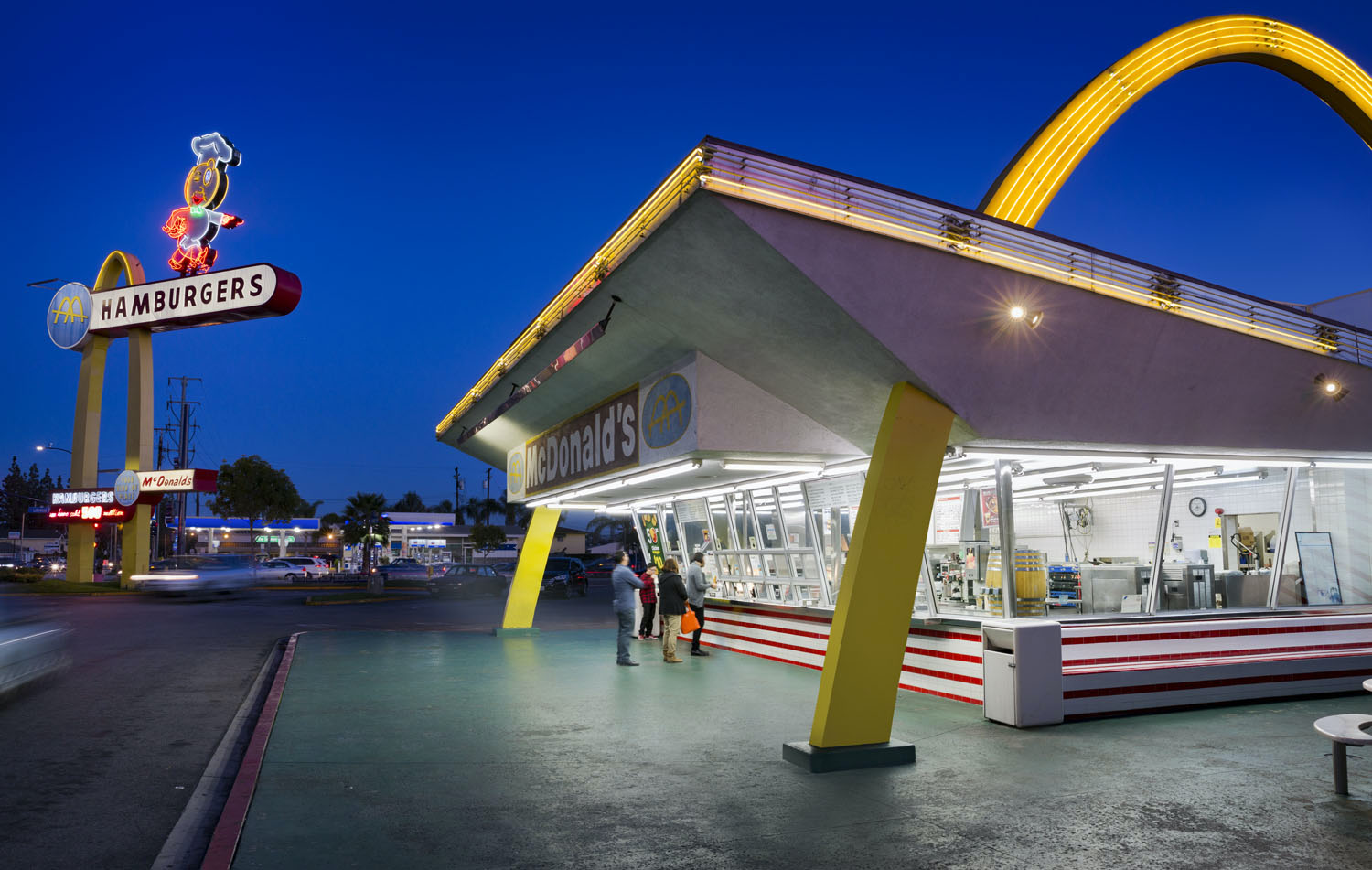 McDonald's 10207 Lakewood Blvd. Downey, CA 90241. Photo: Ashok Sinha
