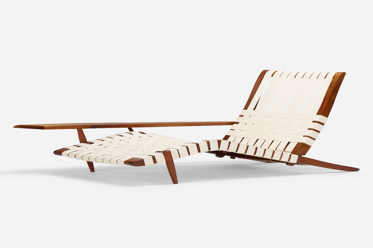 George Nakashima chair, lounge style with wood frame and white woven surface