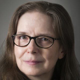 Headshot of Sara Caples.