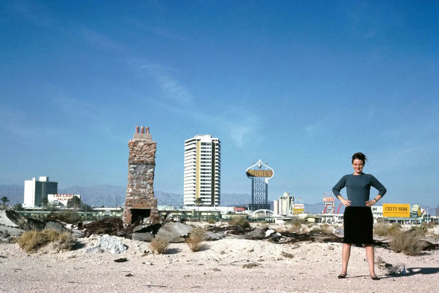 Photo of Denise Scott Brown in Las Vegas, 1966. Photo by Robert Venturi. © Venturi, Scott Brown and Associates.