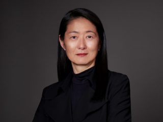 Headshot image of Vivian Lee