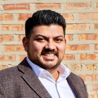 Headshot of Zach Walliulah