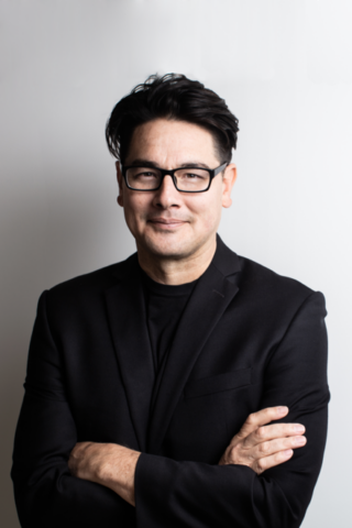 Headshot of Eric Höweler