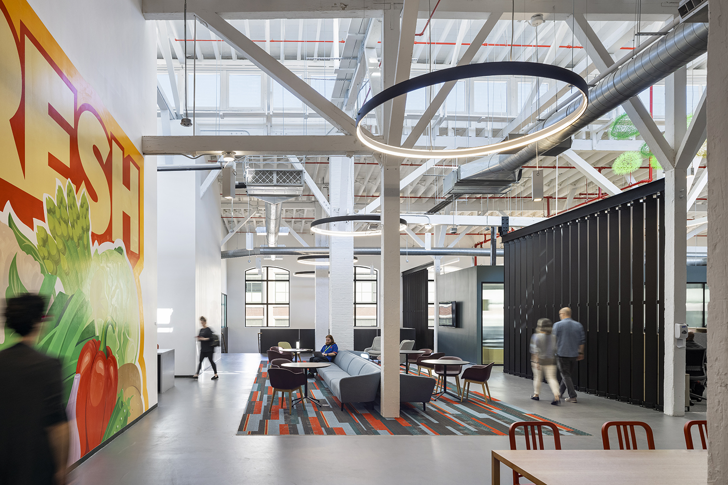 Image of the interior of the City Harvest building, in Brooklyn NY, by Ennead Architects.