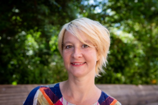 Headshot of Pins Brown, Freelance Consultant on business and human rights; Chair, UK-based Food Network for Ethical Trade