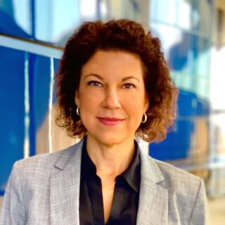 Erleen Hatfield headshot