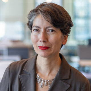 Catherine Selby headshot