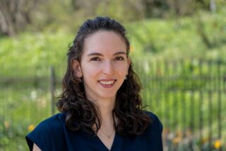 Headshot of Anya LaRoche