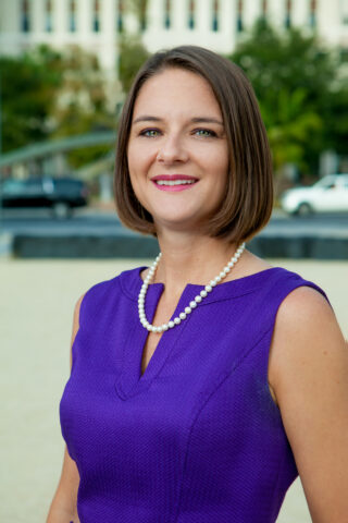 Headshot image of Heather Fagan